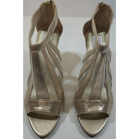 Dyeables ~Woman Size 11 B~ Silver/Gold Heeled Sandal NEW. - Picture 11 of 12